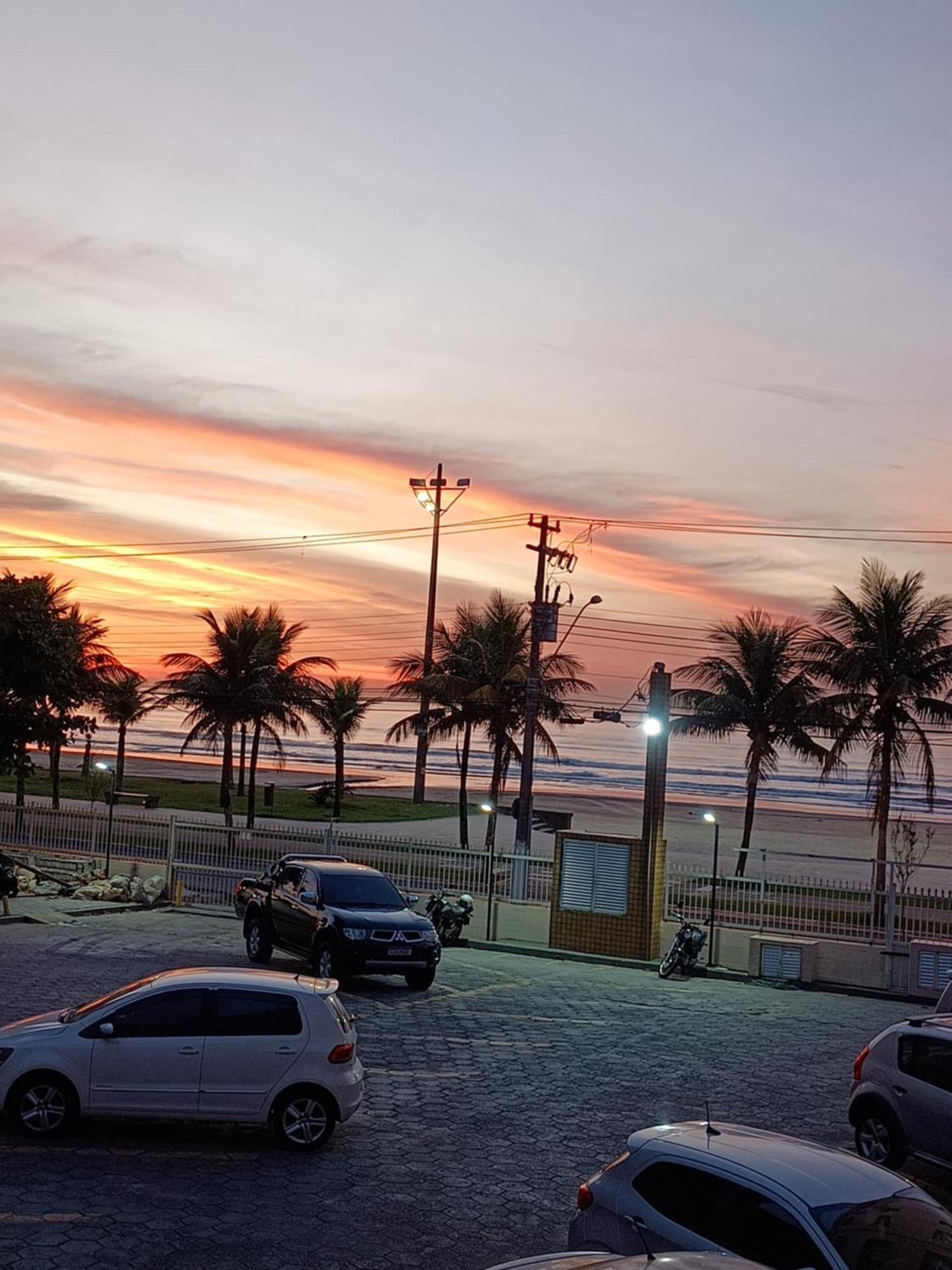 Kitnet Frente Pro Mar Em Vila Caicara, Portaria 24 Hs E Wifi Praia Grande  Exteriör bild
